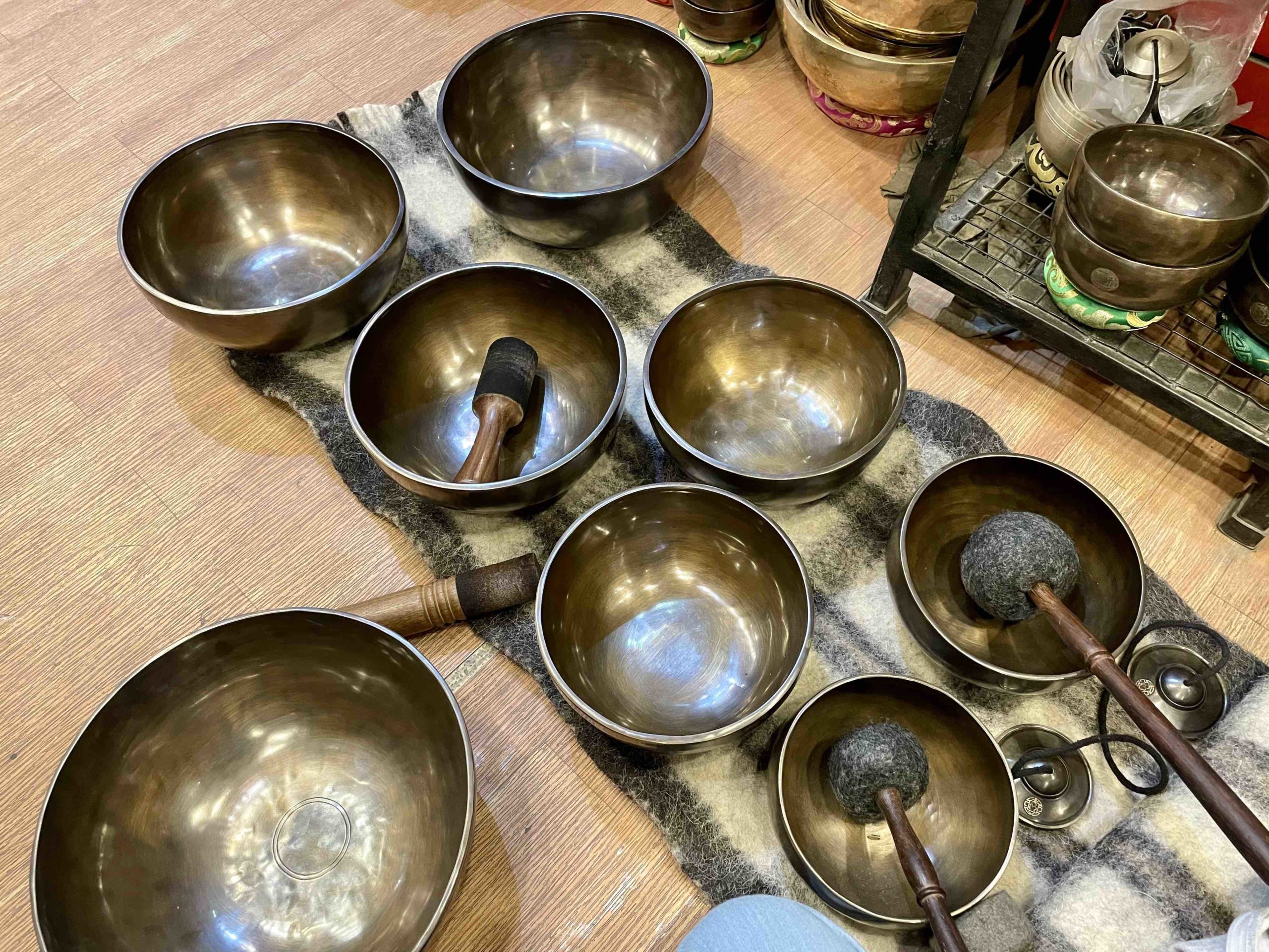 オームシンギングボウルの店内